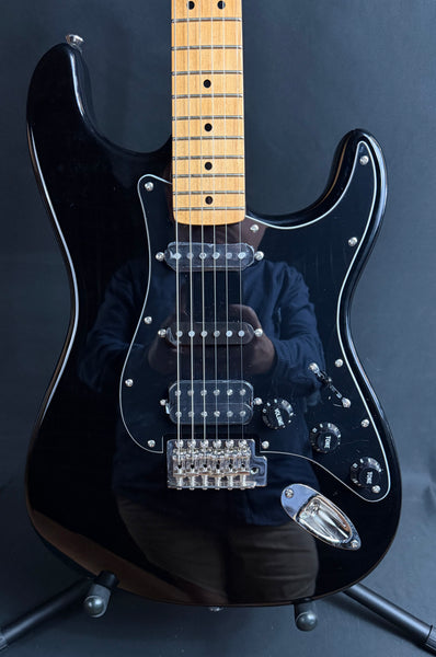 Squier Classic Vibe 70's Stratocaster HSS Electric Guitar Gloss Black (185)