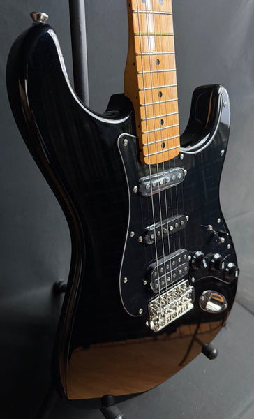 Squier Classic Vibe 70's Stratocaster HSS Electric Guitar Gloss Black (185)