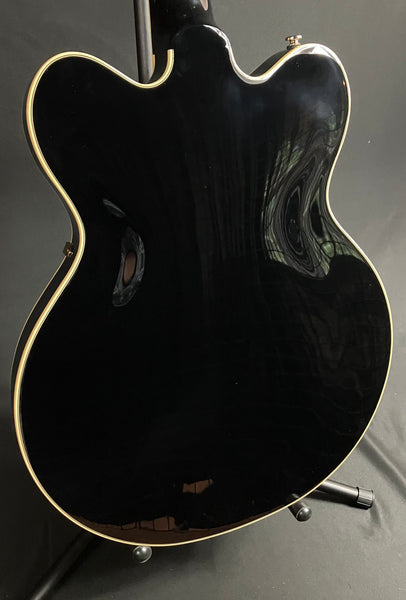 Gretsch G2627TG Center Block 3-Pickup Electric Guitar Gloss Black w/ Gold Hardware