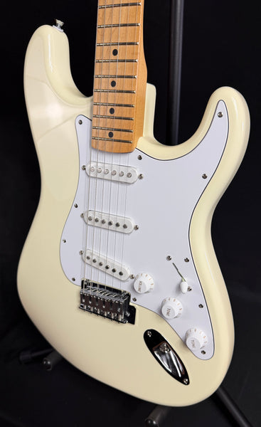 Fender Standard Stratocaster (2025) Electric Guitar Olympic White Finish (937)