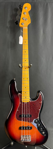 Fender American Professional II Jazz Bass 4-String Bass 3-Tone Sunburst w/ OHSC