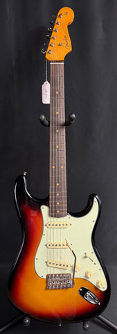 Fender American Vintage II 1961 Stratocaster Electric Guitar 3-Tone Sunburst w/ OHSC