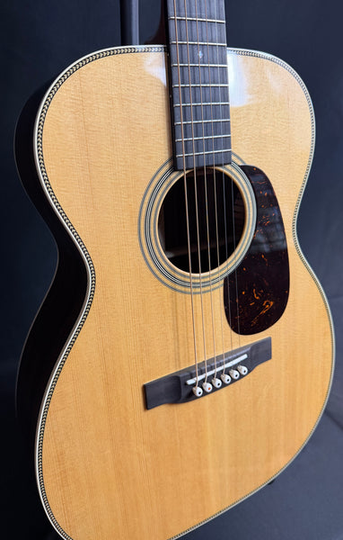 Martin 00-28 (2026) Grand Concert Acoustic Guitar Vintage Natural Finish w/ Case