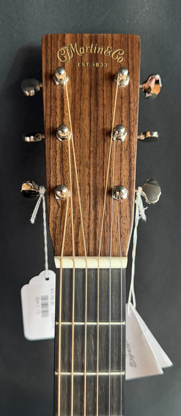Martin 00-28 (2026) Grand Concert Acoustic Guitar Vintage Natural Finish w/ Case
