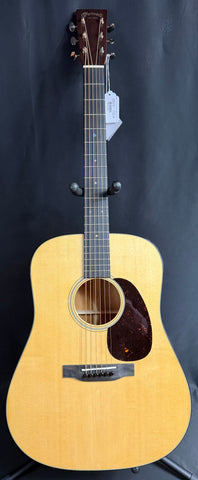 Martin D-18 (2026) Dreadnought Acoustic Guitar Gloss Natural Finish w/ Case (165)