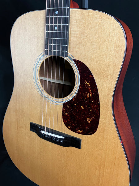 Eastman E1D Dreadnought Acoustic Guitar Natural Satin w/ Soft Case