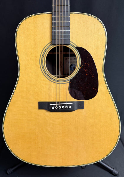 Martin D-28 Billy Strings Dreadnought Acoustic Guitar Vintage Natural Finish w/ Case