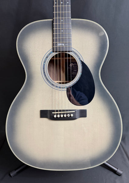 Martin OMJM John Mayer 20th Anniversary Acoustic-Electric Guitar Platinum Gray Burst w/ Case