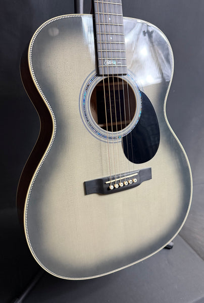 Martin OMJM John Mayer 20th Anniversary Acoustic-Electric Guitar Platinum Gray Burst w/ Case