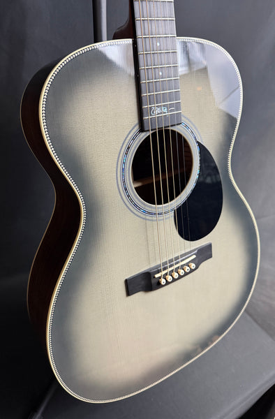 Martin OMJM John Mayer 20th Anniversary Acoustic-Electric Guitar Platinum Gray Burst w/ Case