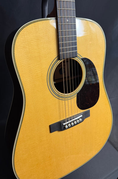 Martin D-28 Billy Strings Dreadnought Acoustic Guitar Vintage Natural Finish w/ Case