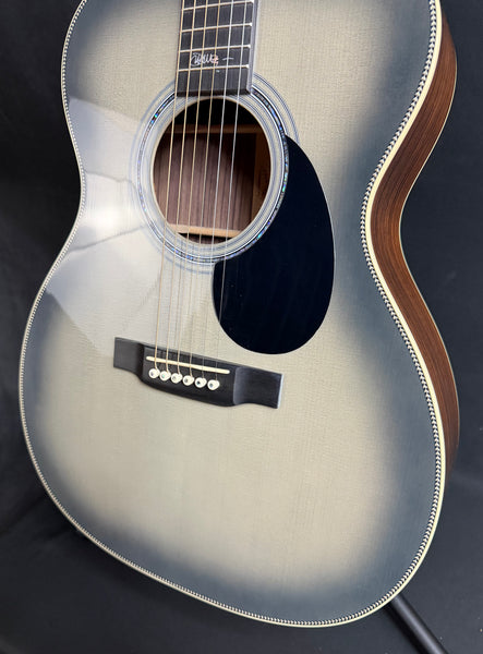 Martin OMJM John Mayer 20th Anniversary Acoustic-Electric Guitar Platinum Gray Burst w/ Case