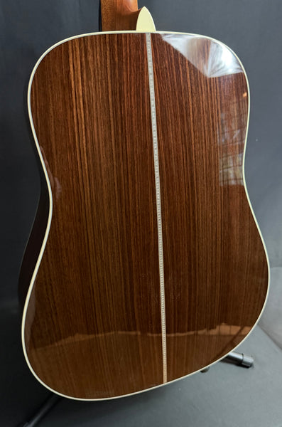 Martin D-28 Billy Strings Dreadnought Acoustic Guitar Vintage Natural Finish w/ Case