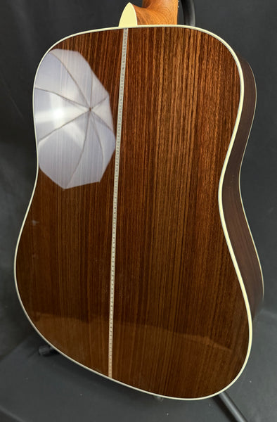 Martin D-28 Billy Strings Dreadnought Acoustic Guitar Vintage Natural Finish w/ Case