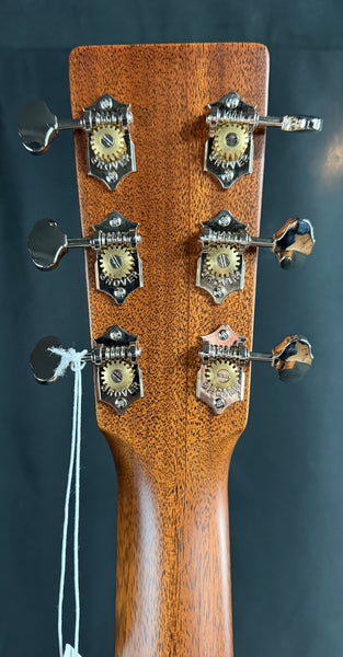 Martin Custom Shop D-18 Adirondack Dreadnought Acoustic Guitar Natural w/ Case