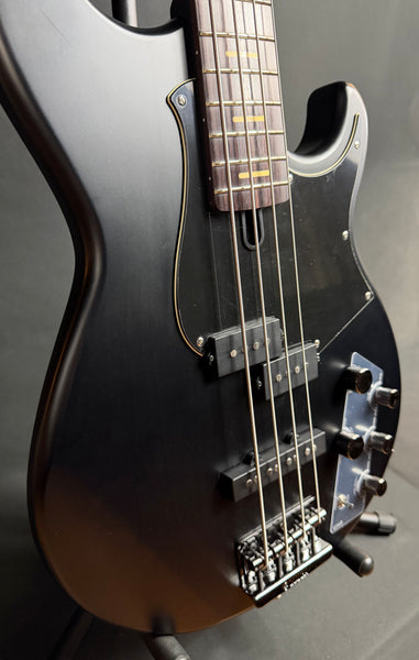 Yamaha BB734A Broad Bass 4-String Bass Guitar Translucent Matte Black w/ Gig Bag (049)