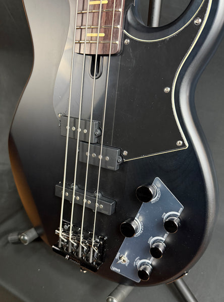 Yamaha BB734A Broad Bass 4-String Bass Guitar Translucent Matte Black w/ Gig Bag (049)