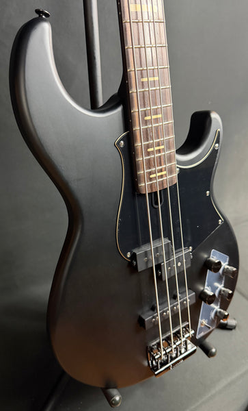 Yamaha BB734A Broad Bass 4-String Bass Guitar Translucent Matte Black w/ Gig Bag (123)
