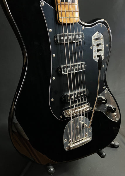 Squier FSR Classic Vibe Bass VI Electric Guitar Gloss Black w/ Matching Headstock