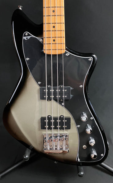 Fender Player Plus Active Meteora Bass 4-String Bass Guitar Silverburst w/ Gig Bag (111)