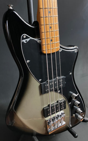 Fender Player Plus Active Meteora Bass 4-String Bass Guitar Silverburst w/ Gig Bag (111)