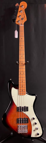 Fender Player Plus Active Meteora Bass 4-String Bass Guitar 3-Tone Sunburst w/ Gig Bag (618)