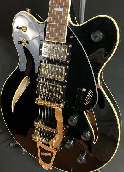 Gretsch G2627TG Center Block 3-Pickup Electric Guitar Gloss Black w/ Gold Hardware (254)