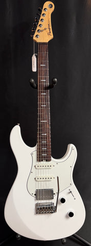 Yamaha PACS+12 Pacifica Standard Plus Electric Guitar Shell White Finish w/ Gig Bag (025)