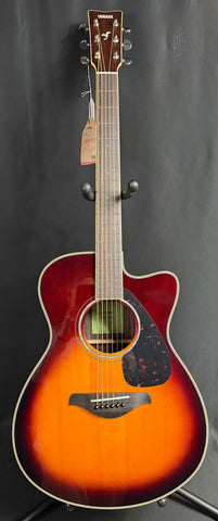 Yamaha FSX830CBS Concert Cutaway Acoustic-Electric Guitar Brown Sunburst