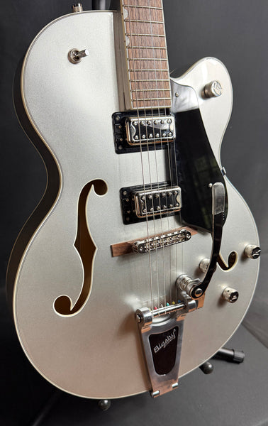 Gretsch G5420T Electromatic Hollow Body Electric Guitar Airline Silver Finish