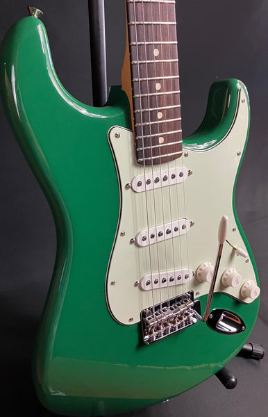 Fender Limited Edition Player II Stratocaster Electric Guitar Forest Green
