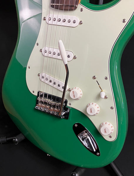 Fender Limited Edition Player II Stratocaster Electric Guitar Forest Green