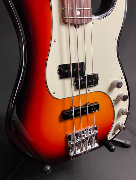 Fender American Ultra Precision Bass 4-String Bass Guitar Ultraburst Finish w/ OHSC