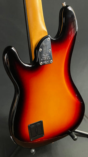 Fender American Ultra Precision Bass 4-String Bass Guitar Ultraburst Finish w/ OHSC