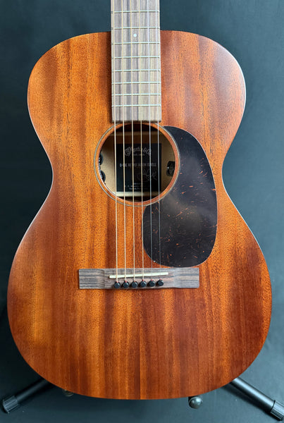 Martin 0-10E Retro Jason Isbell Parlor Acoustic-Electric Guitar Natural w/ Soft Case