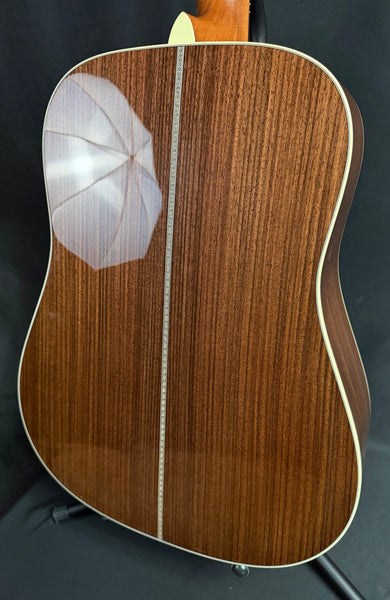 Martin HD-28 (2026) 1933 Ambertone Dreadnought Acoustic Guitar Ambertone Finish w/ Case