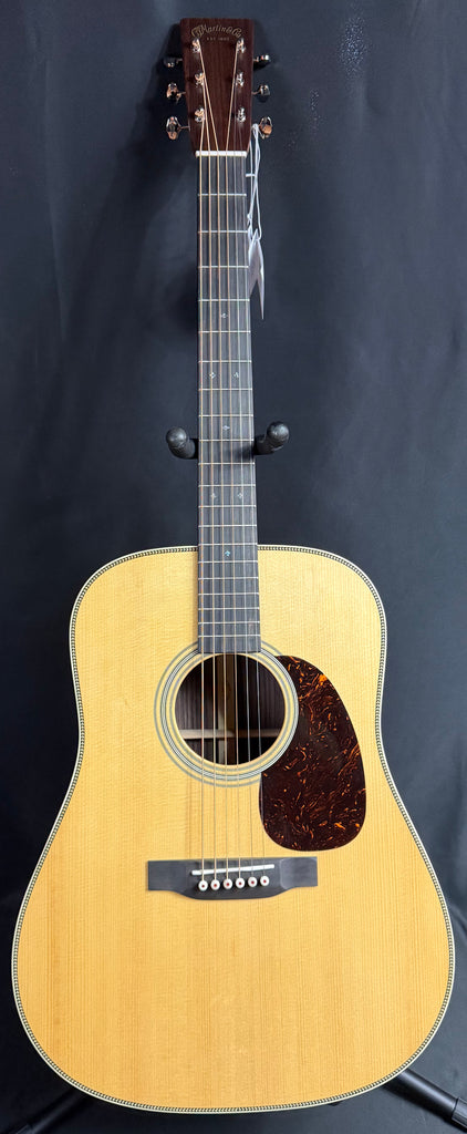Martin HD-28 (2026) Standard Dreadnought Acoustic Guitar Gloss Natural w/ Case (250)