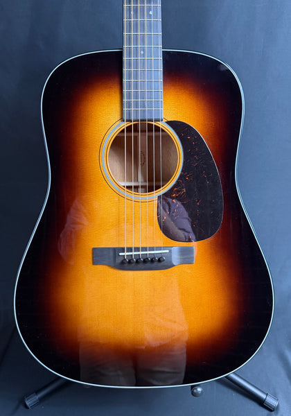 Martin D-18 1935 Sunburst (2026) Dreadnought Acoustic Guitar Sunburst w/ Case