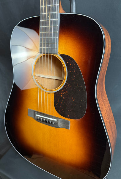 Martin D-18 1935 Sunburst (2026) Dreadnought Acoustic Guitar Sunburst w/ Case