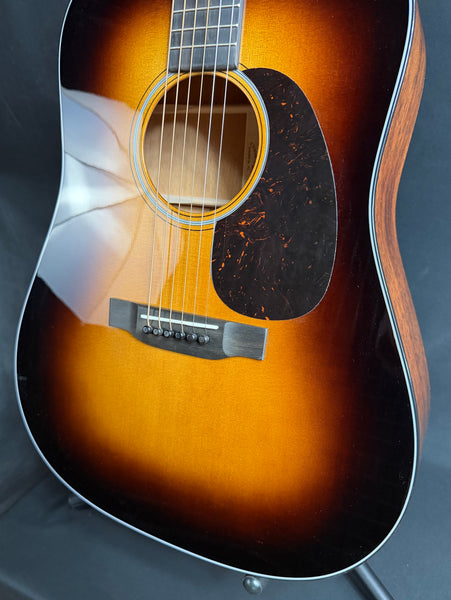 Martin D-18 1935 Sunburst (2026) Dreadnought Acoustic Guitar Sunburst w/ Case