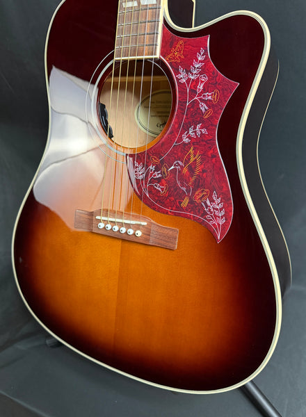 Epiphone Hummingbird Studio EC Dreadnought Cutaway Acoustic-Electric Guitar Vintage Sunburst w/ Case