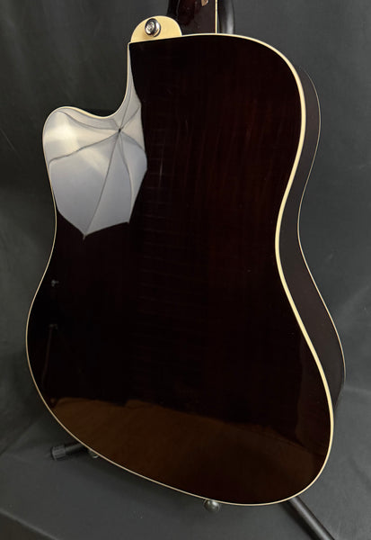 Epiphone Hummingbird Studio EC Dreadnought Cutaway Acoustic-Electric Guitar Vintage Sunburst w/ Case