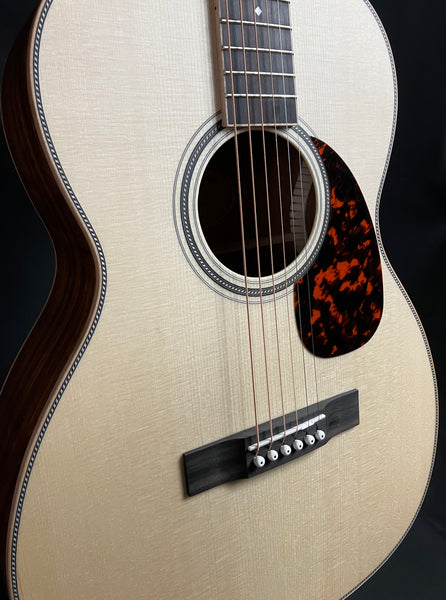 Larrivee OOO-40 Custom Koa 12-Fret Auditorium Acoustic Guitar Natural Satin w/ Case