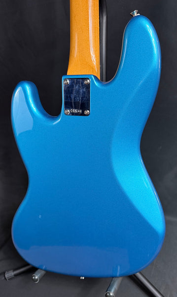 Fender Vintera II '60s Jazz Bass 4-String Bass Guitar Lake Placid Blue Finish