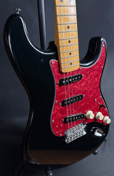 1993 Fender Standard Stratocaster Electric Guitar Gloss Black w/ Noiseless Pickups