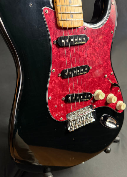 1993 Fender Standard Stratocaster Electric Guitar Gloss Black w/ Noiseless Pickups