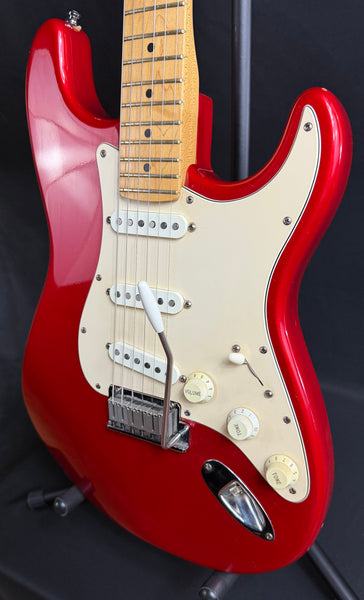 1989 Fender American Standard Stratocaster Electric Guitar Candy Apple Red w/ Case