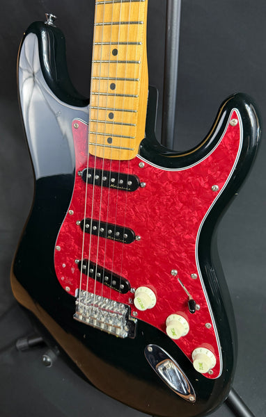 1993 Fender Standard Stratocaster Electric Guitar Gloss Black w/ Noiseless Pickups