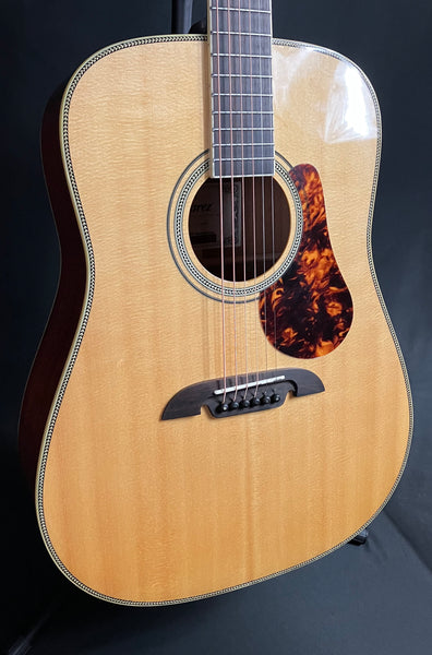 Alvarez MD60 Herringbone Masterworks Dreadnought Acoustic Guitar Natural w/ Gig Bag