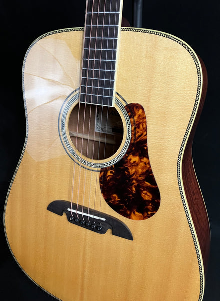 Alvarez MD60 Herringbone Masterworks Dreadnought Acoustic Guitar Natural w/ Gig Bag